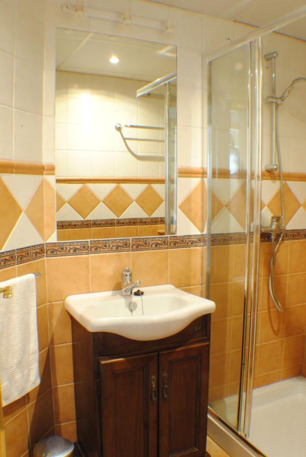 La Pimentera Central Apartments 4 - Centro Historico Marbella Ngoại thất bức ảnh
